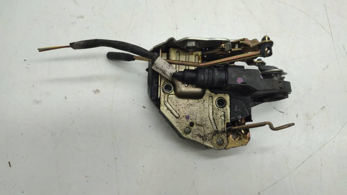 34RTF3W4RF32QR - Замок передний левый MERCEDES W124 1993 Европа