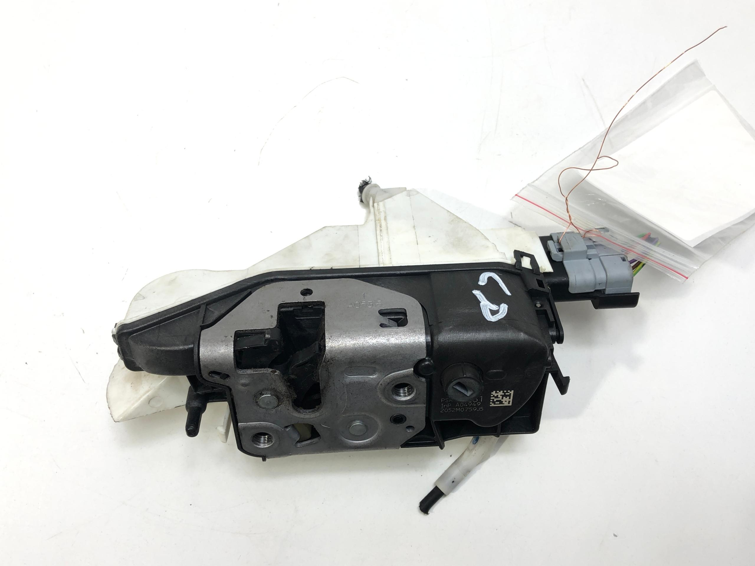 ЗАМОК ПЕРЕДНІЙ ЛІВИЙ PEUGEOT 3008 09-17 PSA006231