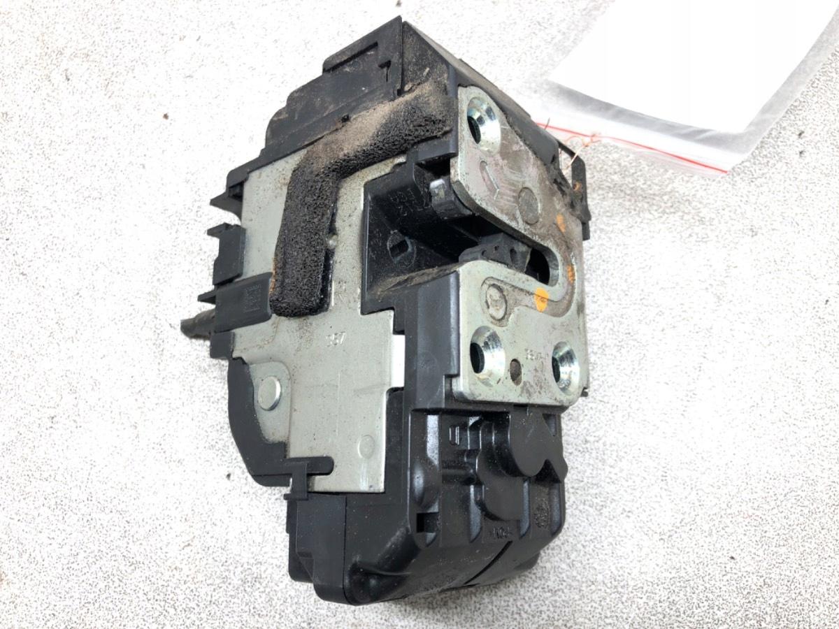 ЗАМОК ПЕРЕДНИЙ ПРАВЫЙ NISSAN QASHQAI 07-13