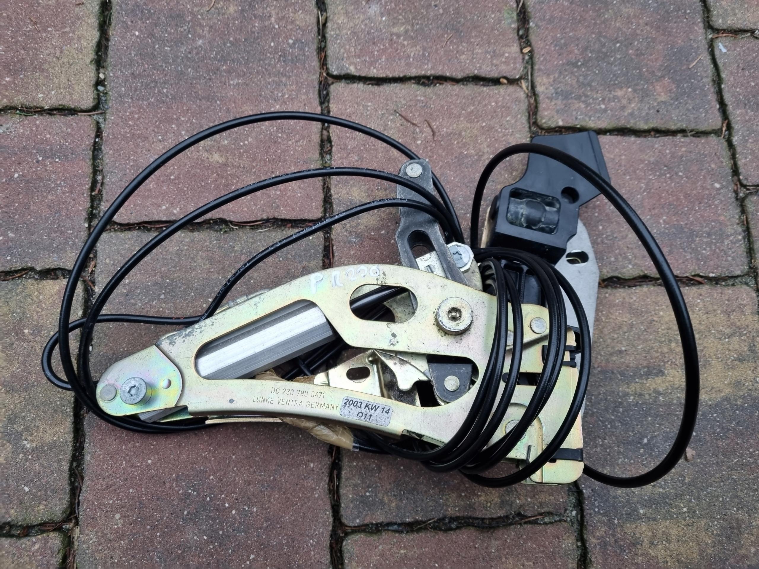 Замок привід даху MERCEDES SL R230 2307900471