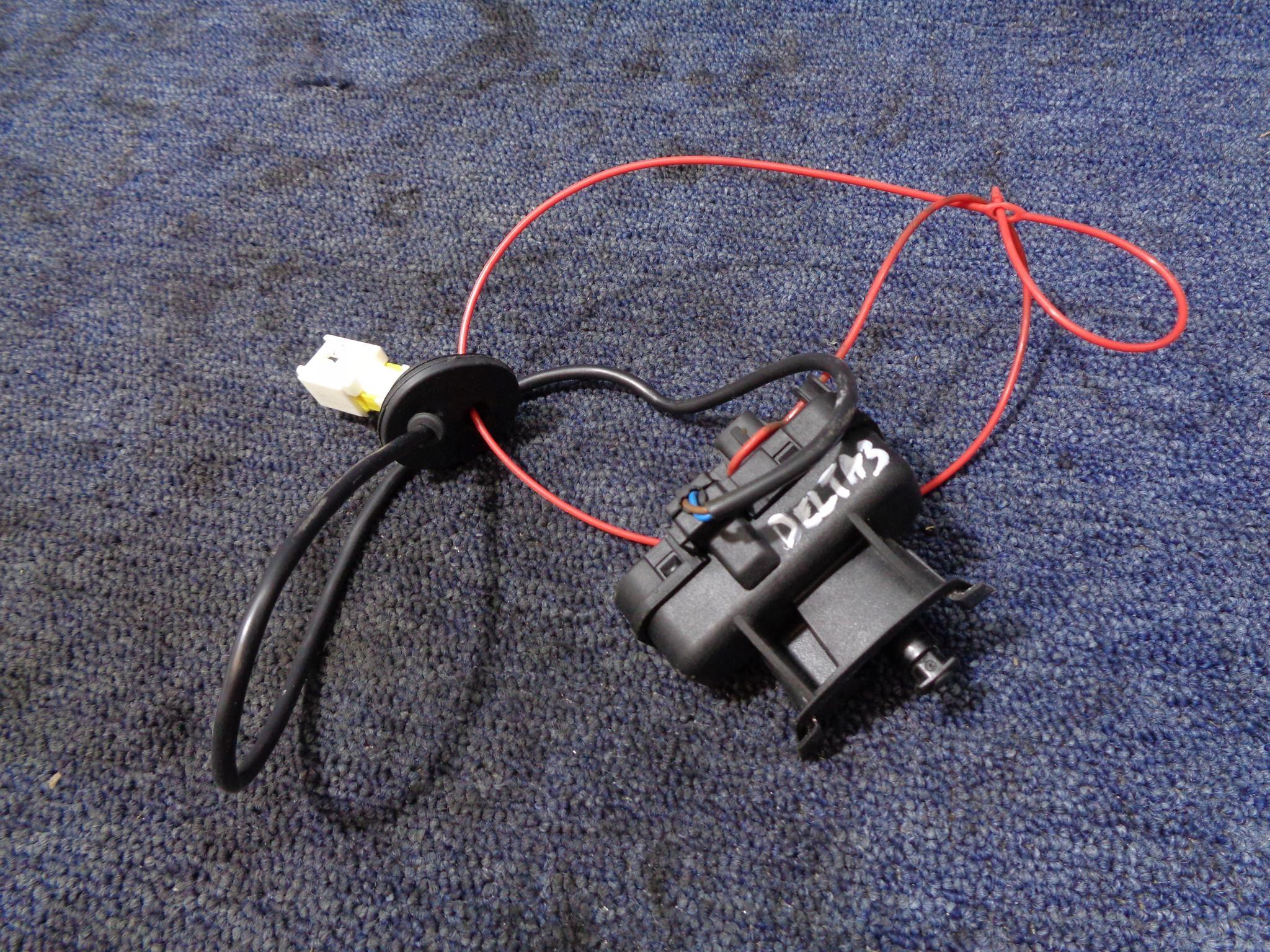 LANCIA DELTA 3 III ЗАМОК ПРИВІД САЛЬНИКА