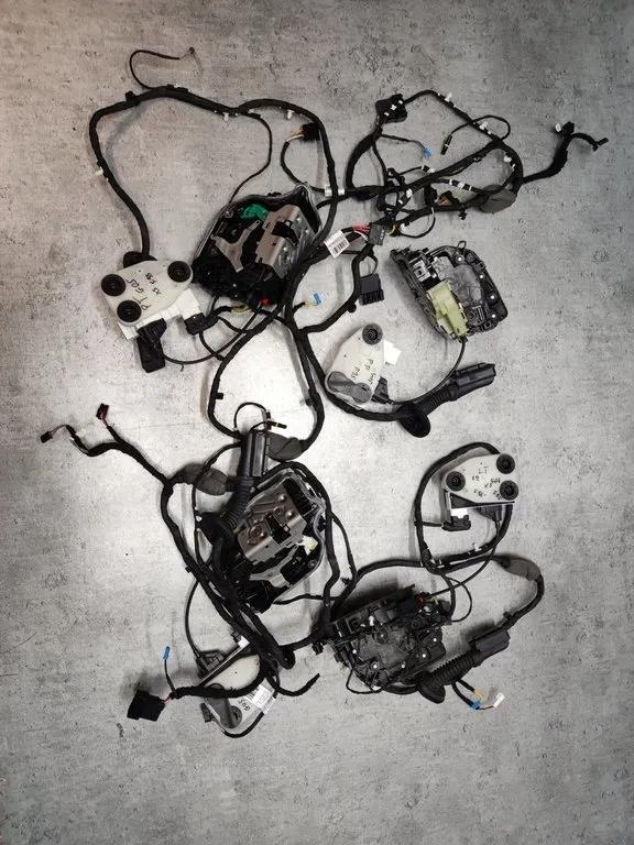 PRI839 - Замки Джгут проводів двері BMW X5M G05 F95