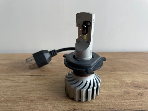 10056528 - Лампа PHILIPS ULTINON PRO6000 H4-LED 18W