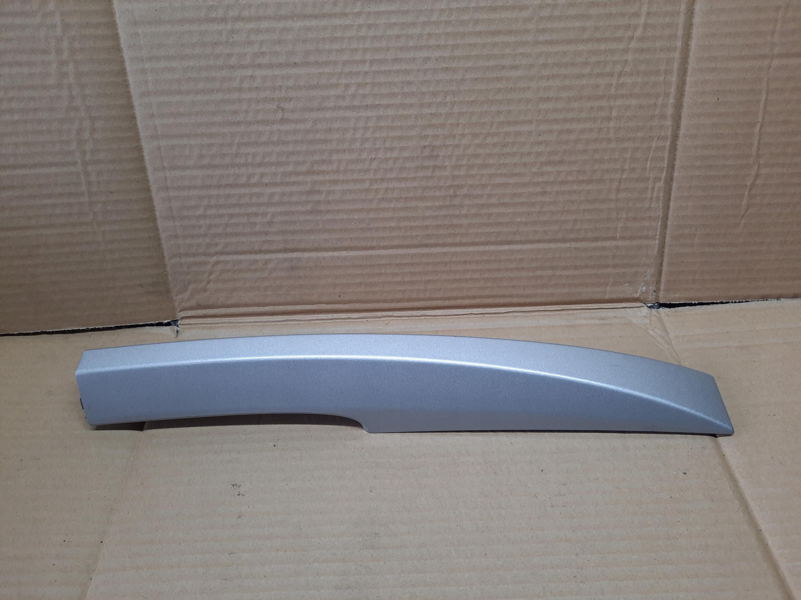 ТОРЦЕВАЯ КРЫШКА РЕЙЛИНГОВАЯ КРЫШКА ПРАВАЯ ПЕРЕДНЯЯ LAGUNA III