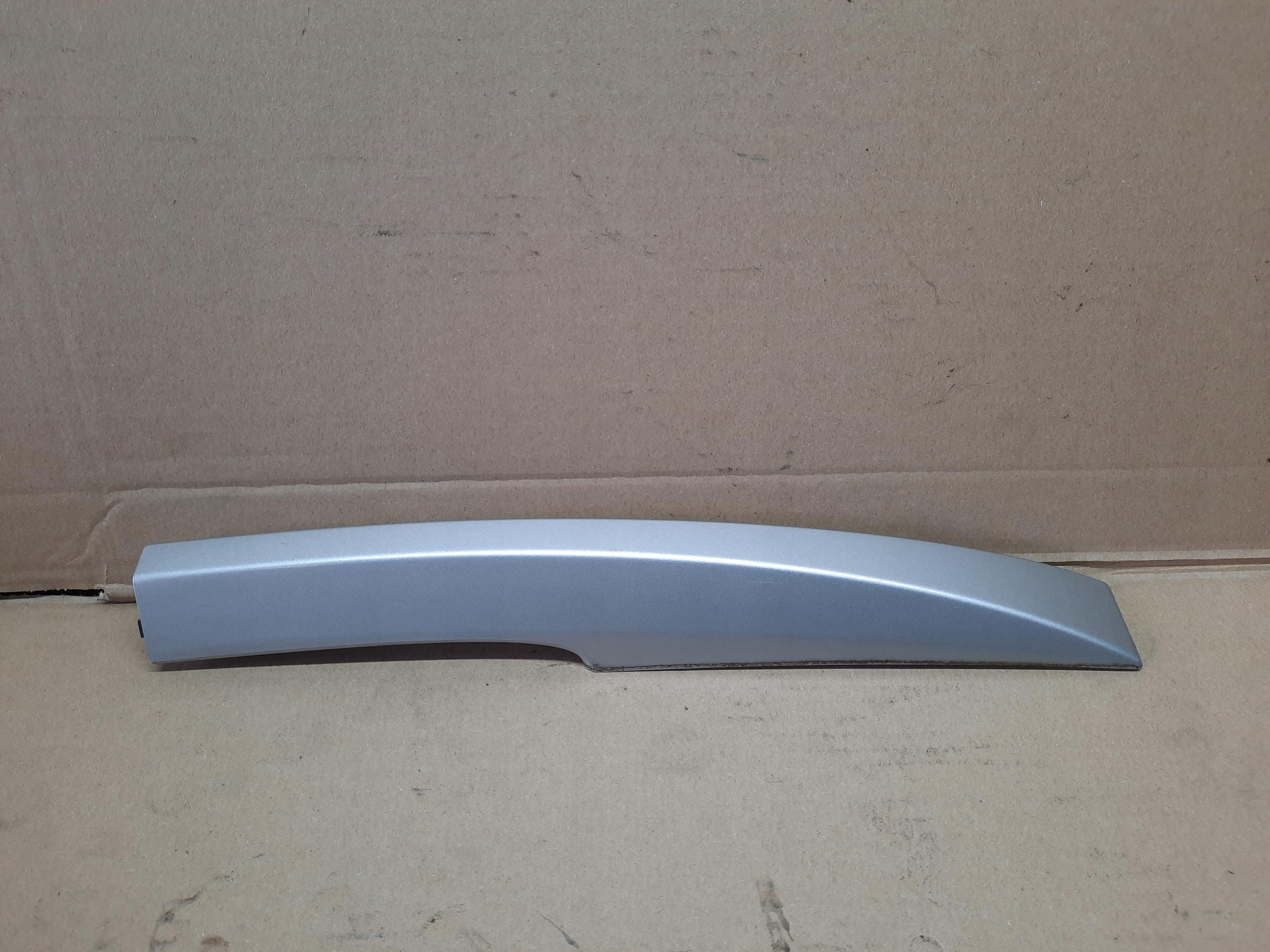 ТОРЦЕВАЯ КРЫШКА РЕЙЛИНГОВАЯ КРЫШКА ПРАВАЯ ПЕРЕДНЯЯ LAGUNA III