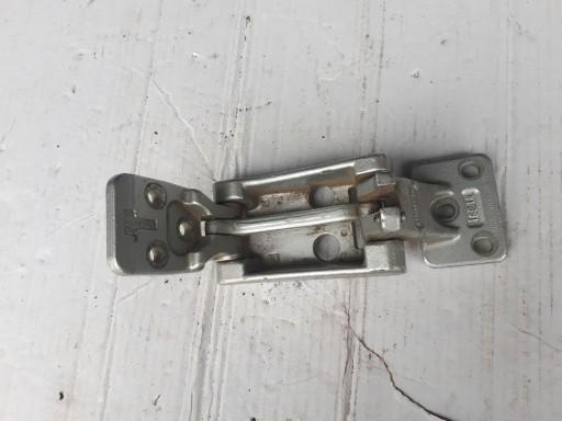 A9067401237 - ПЕТЛЯ ДВЕРІ НИЖНЯ ЛІВА ЗАДНЯ SPRINTER 906 CRAFTER