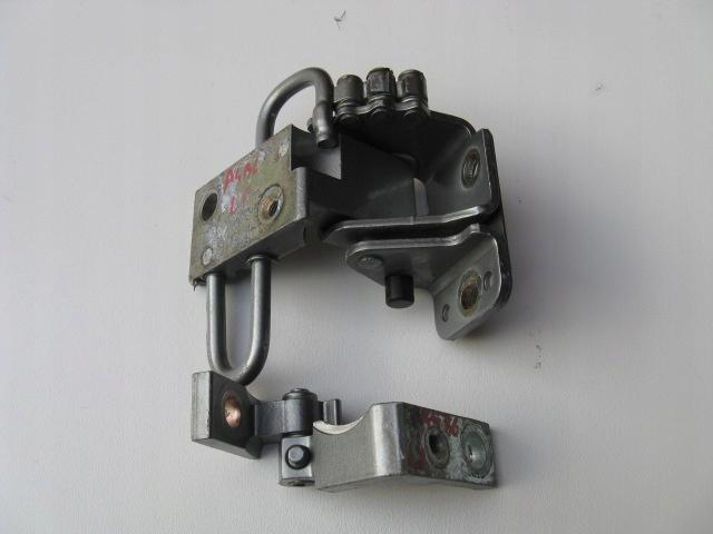 Петля двери левая передняя AUDI A4 B6 LY7Q