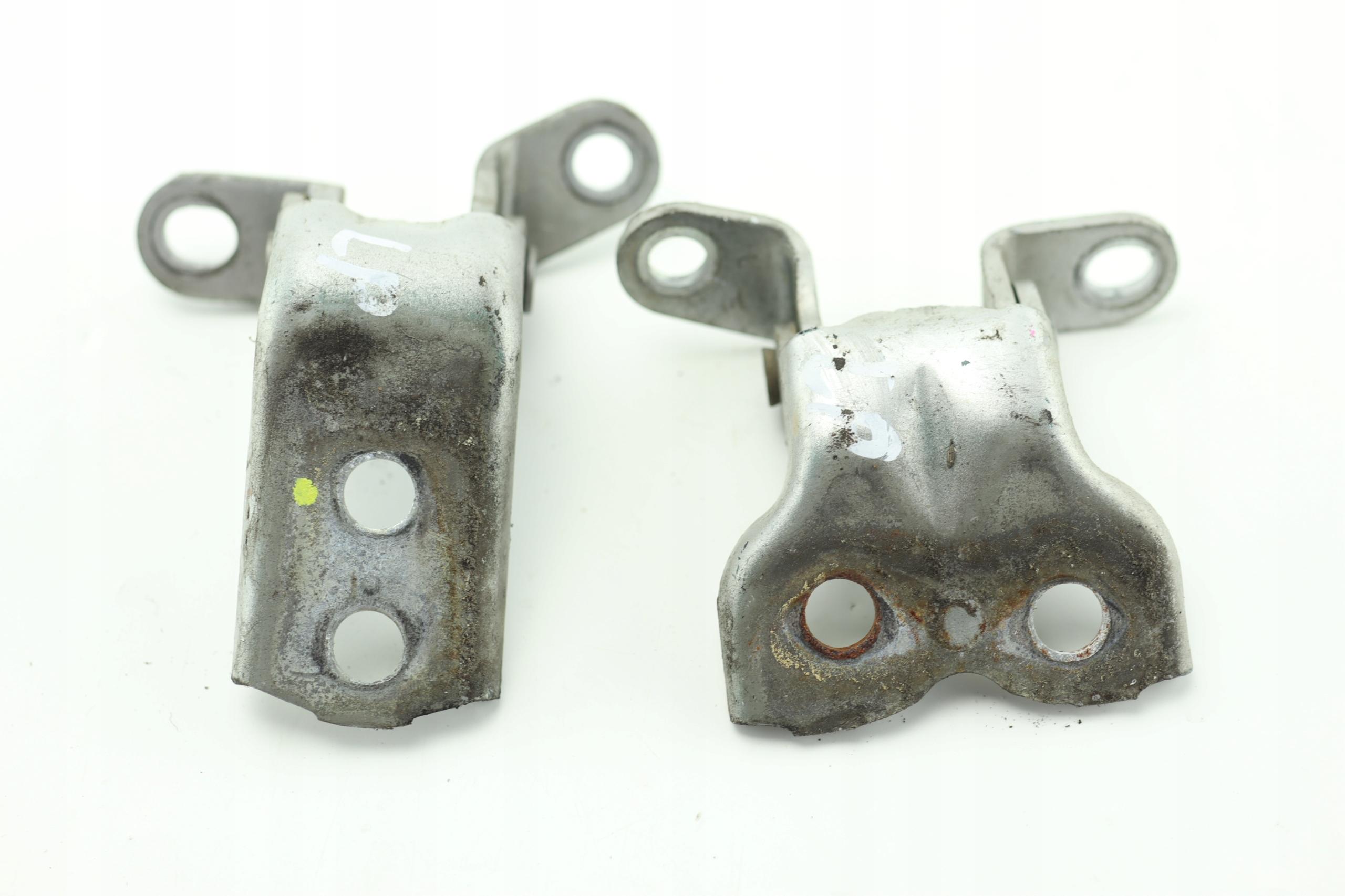 ПЕТЛЯ ДВЕРИ ЛЕВЫЙ ПЕРЕДНИЙ КОМПЛЕКТ TOYOTA YARIS И