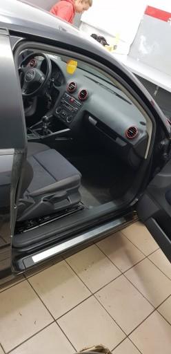 Петля двері права ліва AUDI A3 8P 3D версія LZ9W