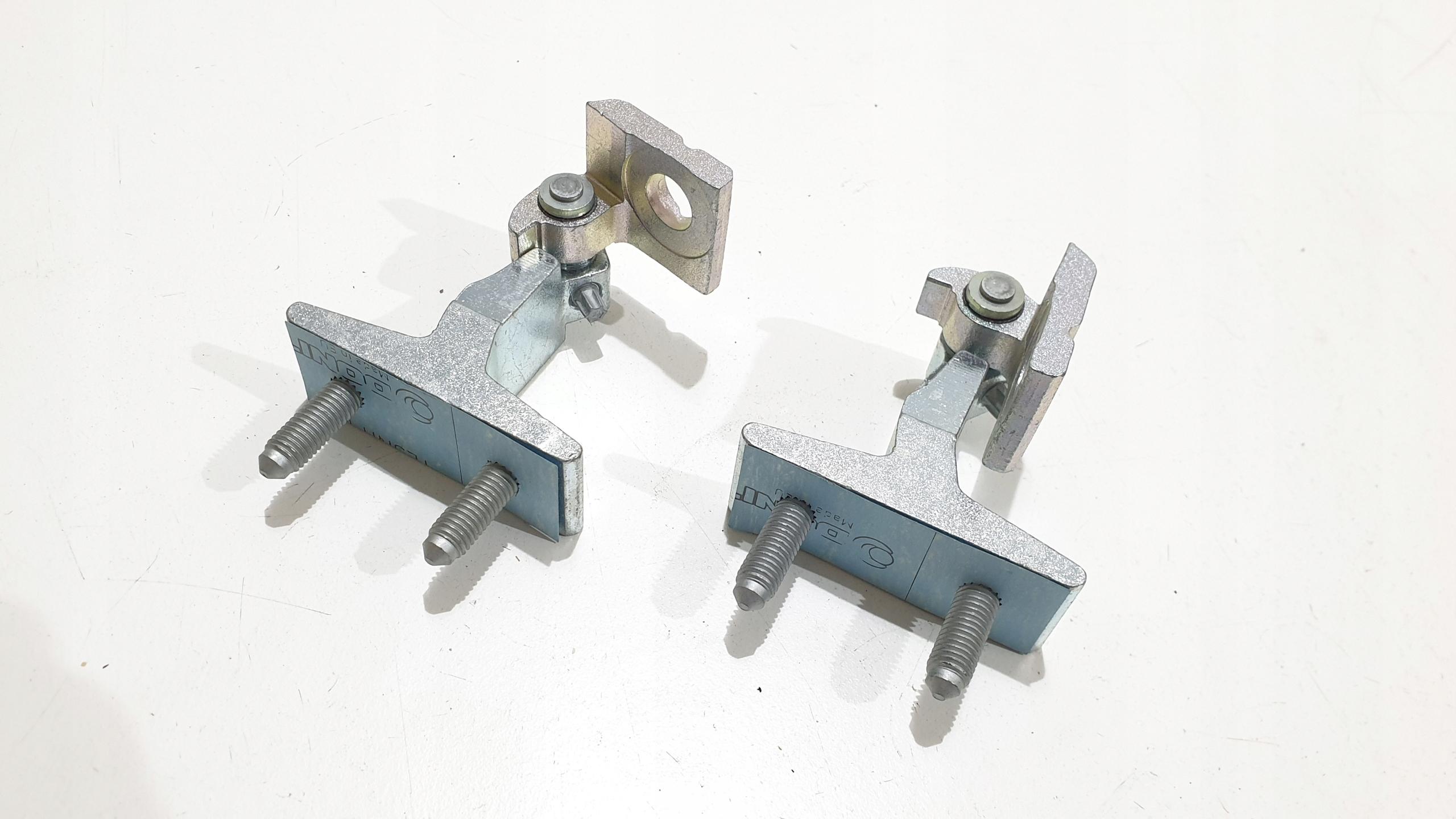 Петля правої двері MERCEDES A W177 A1777200200 NEW