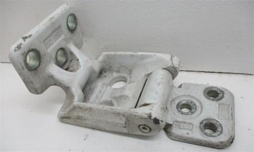 Петля двери правая задняя верхняя MERC W906 A9067400437