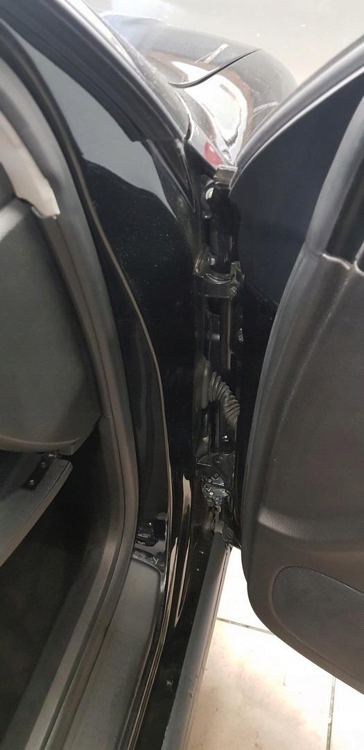 Петля двери передняя AUDI A4 B6 B7 цвет LY9B Европа