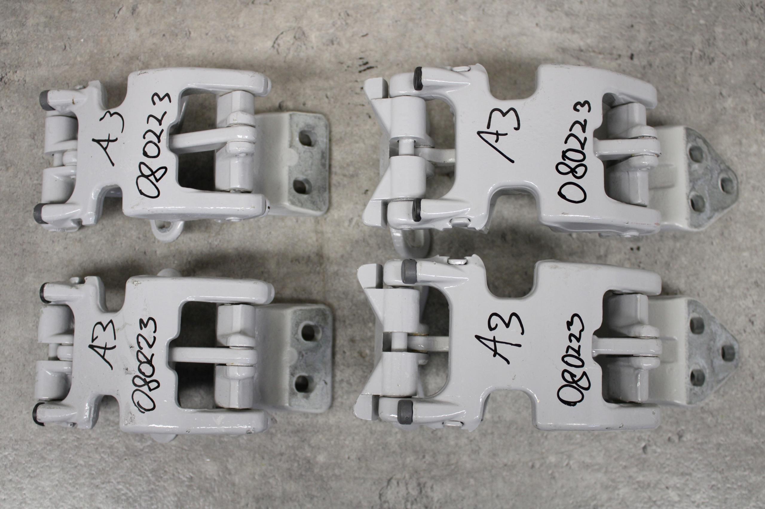 ПЕТЛЯ ДВЕРІ ЗАДНЯ НИЖНЯ DUCATO BOXER JUMPER 270