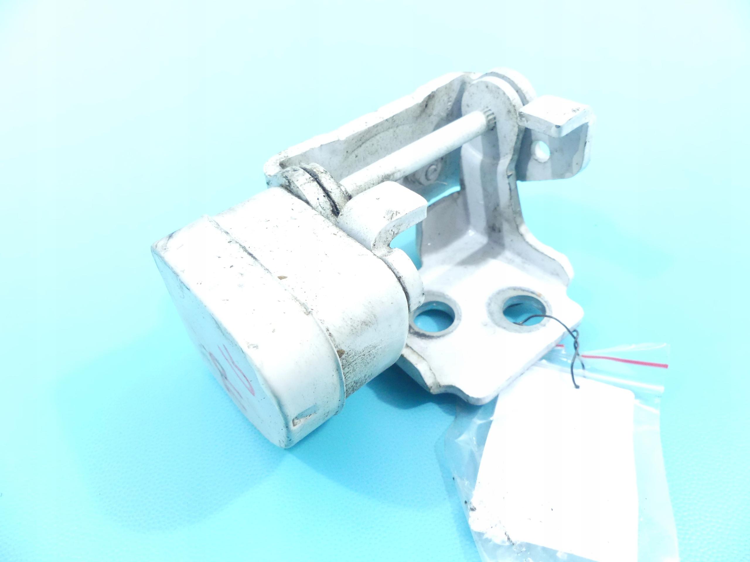 Петля двери задняя правая верхняя CITROEN C5 III седан