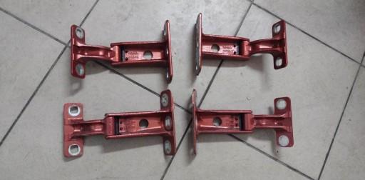 Петля дверей задня RENAULT Kangoo IV 2021