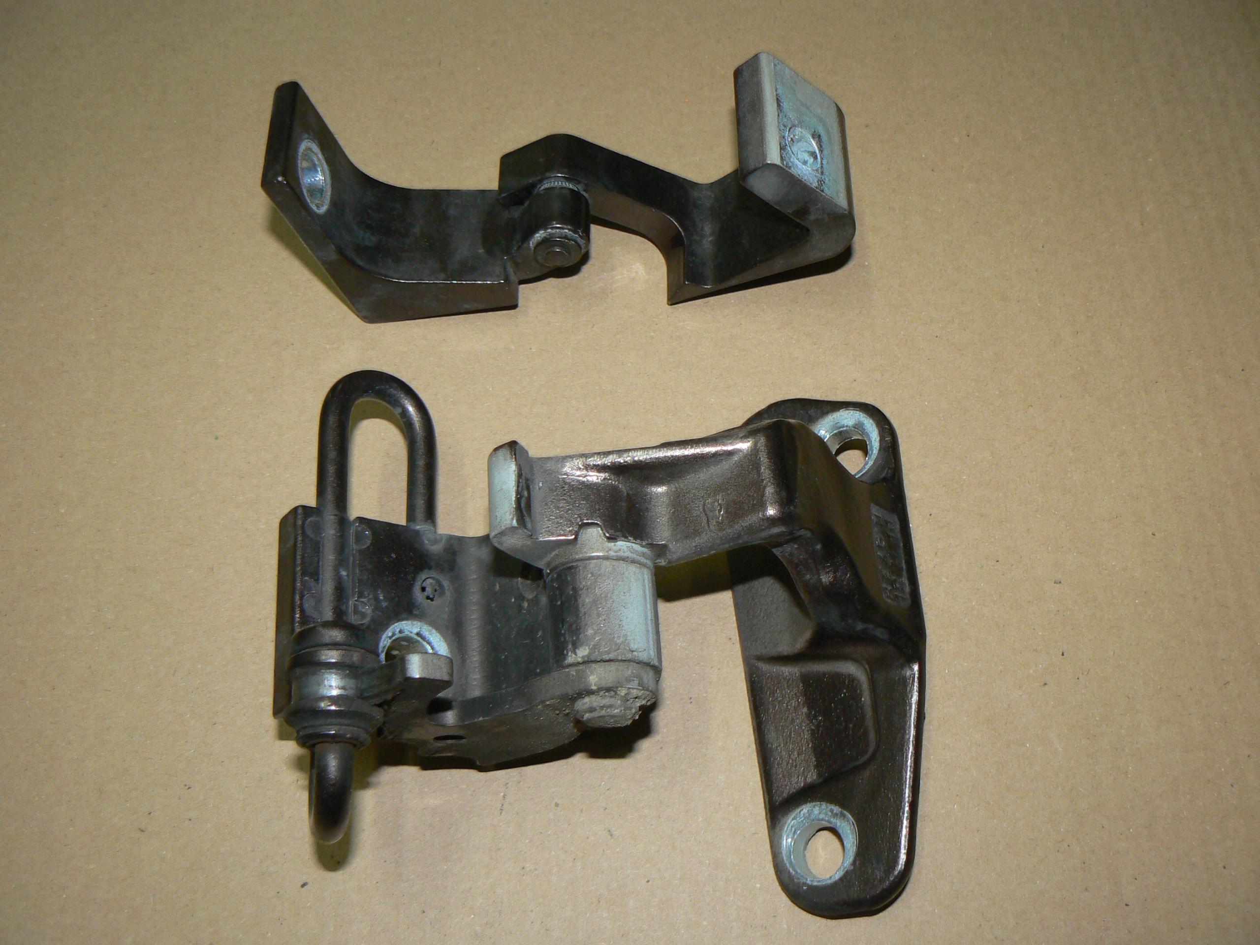 Петля двері VW T5 T6 права передня петлі MULTIVAN