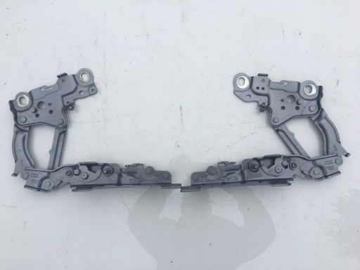 Петля капота права ліва BMW 3 G20 G21