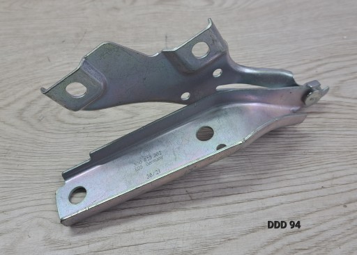 Петля капота правая VW PASSAT B8 3G0823302