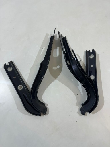 7 - ПЕТЛЯ КАПОТА VW T CROSS 2GM 2GM823302 2GM823301A