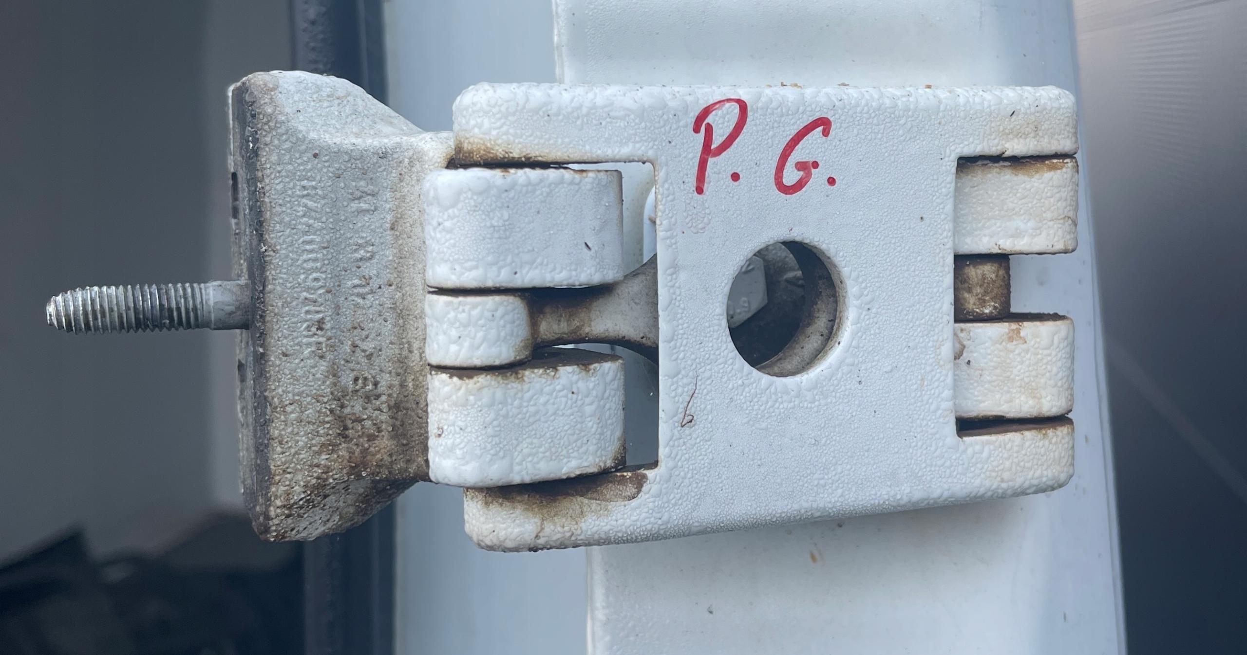 Петля права верхня задня 270 MASTER MOVANO 10R-III