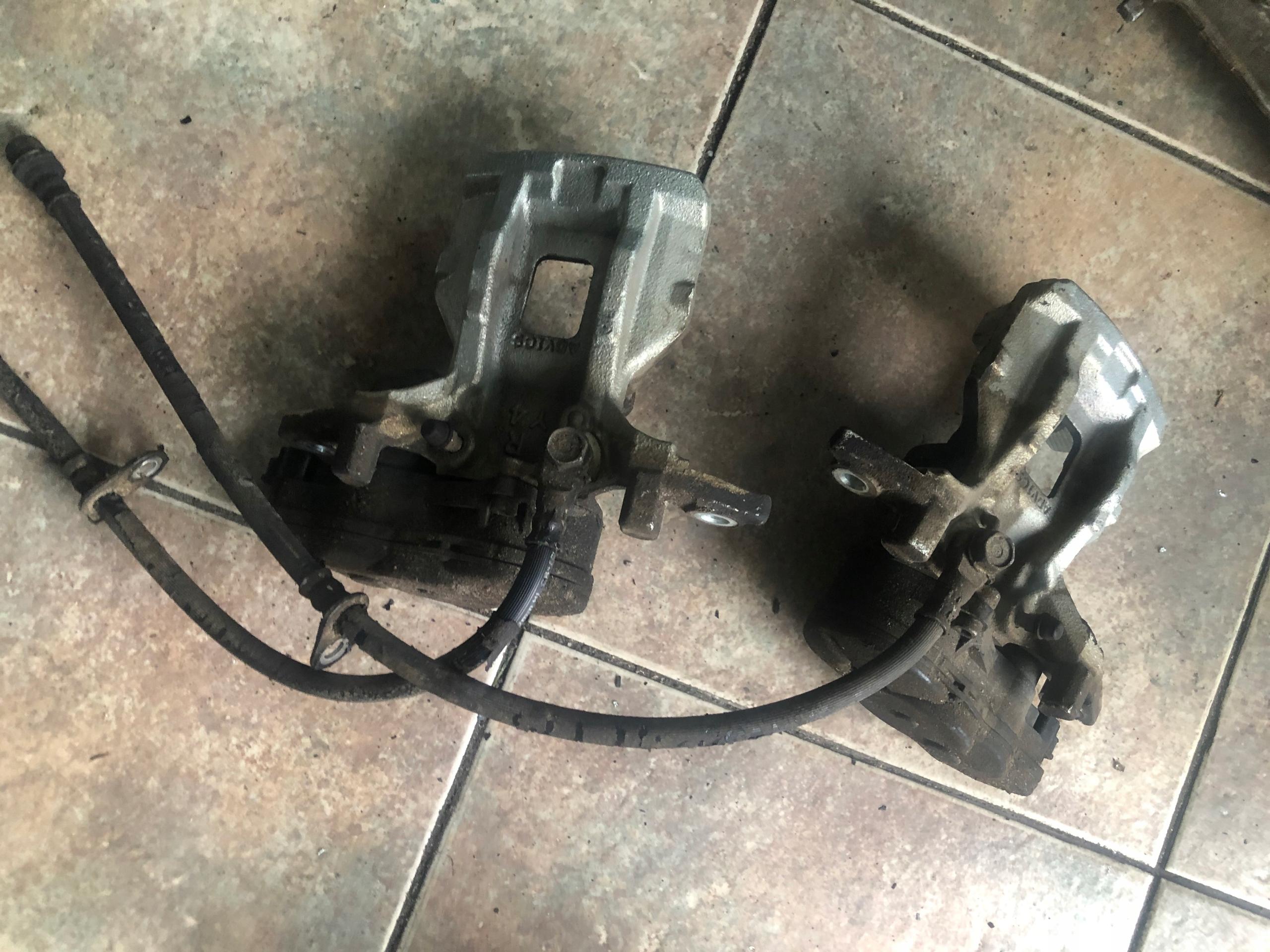 ПЕТЛЯ TOYOTA CHR 2018 ЗАДНІЙ ЛІВИЙ