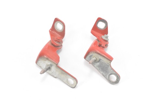 Петлі двері лівий передній H1BB-A22811-AD H1BB-A22801-AD FORD FIESTA ST MK8