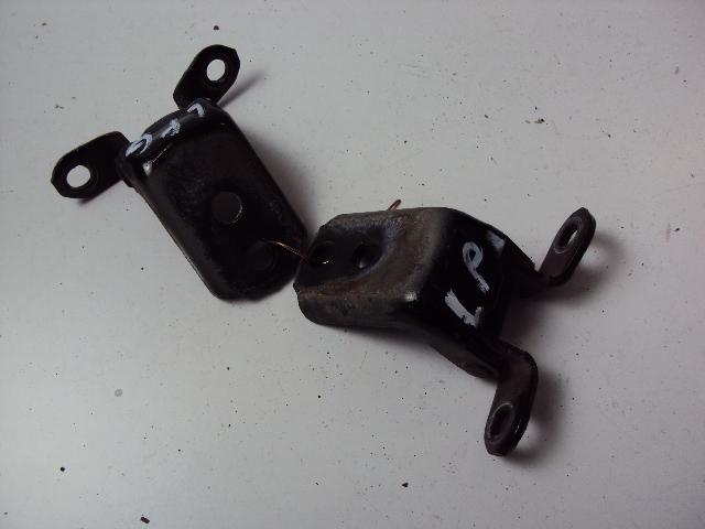 ДВЕРНІ ПЕТЛІ ЛІВИЙ ПЕРЕДНІЙ INFINITI FX45 2005 РОКУ