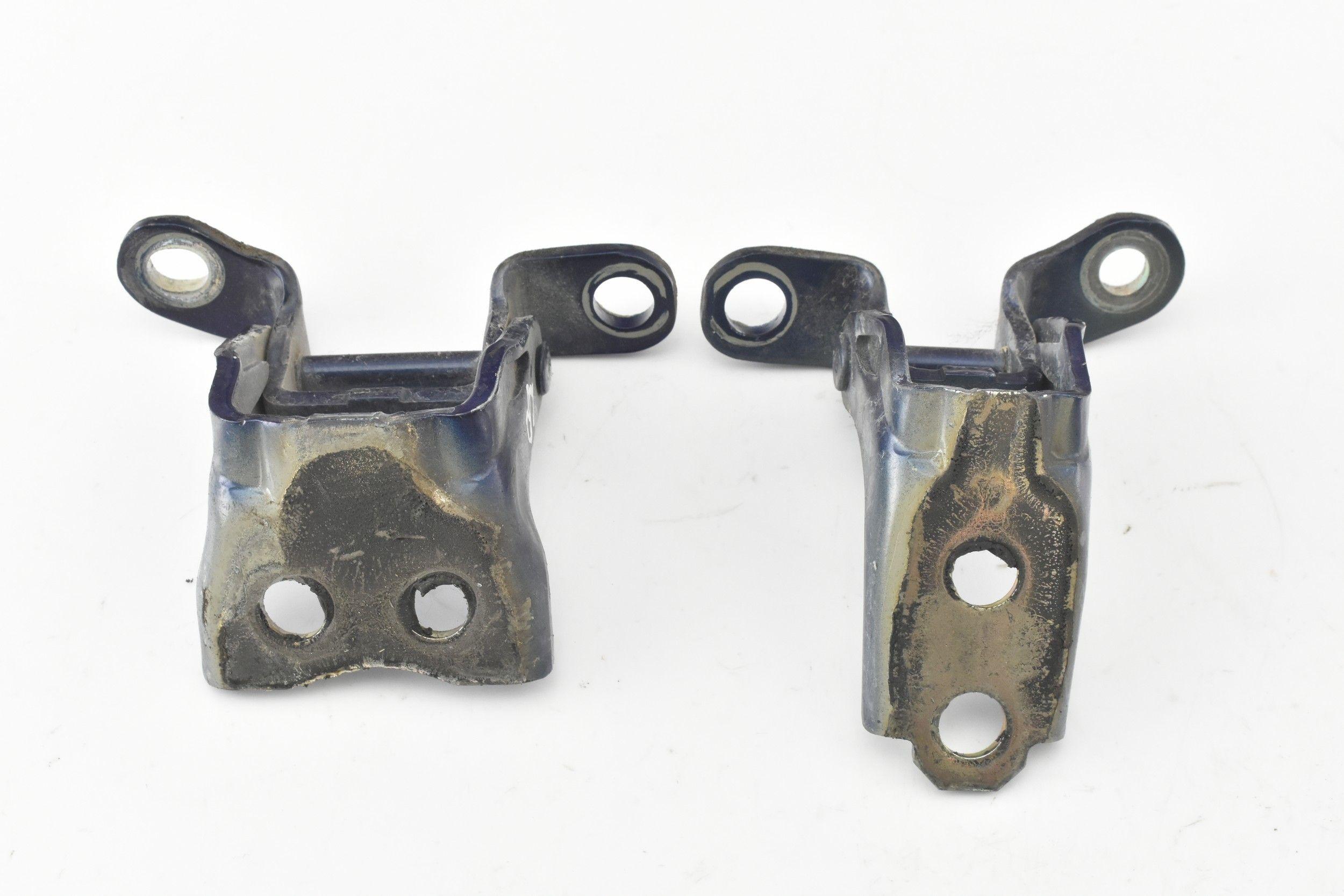 67450-T9C-K01ZZ 67460-T9C-K01ZZ - ДВЕРНІ ПЕТЛІ ЛІВИЙ ПЕРЕДНІЙ КОМПЛЕКТ HONDA HR-V II 15-