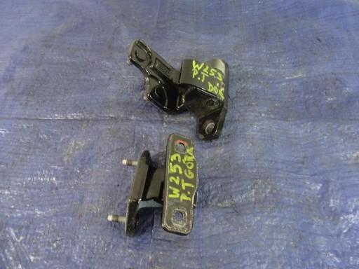 Петлі двері права задня MERCEDES W253 SUV