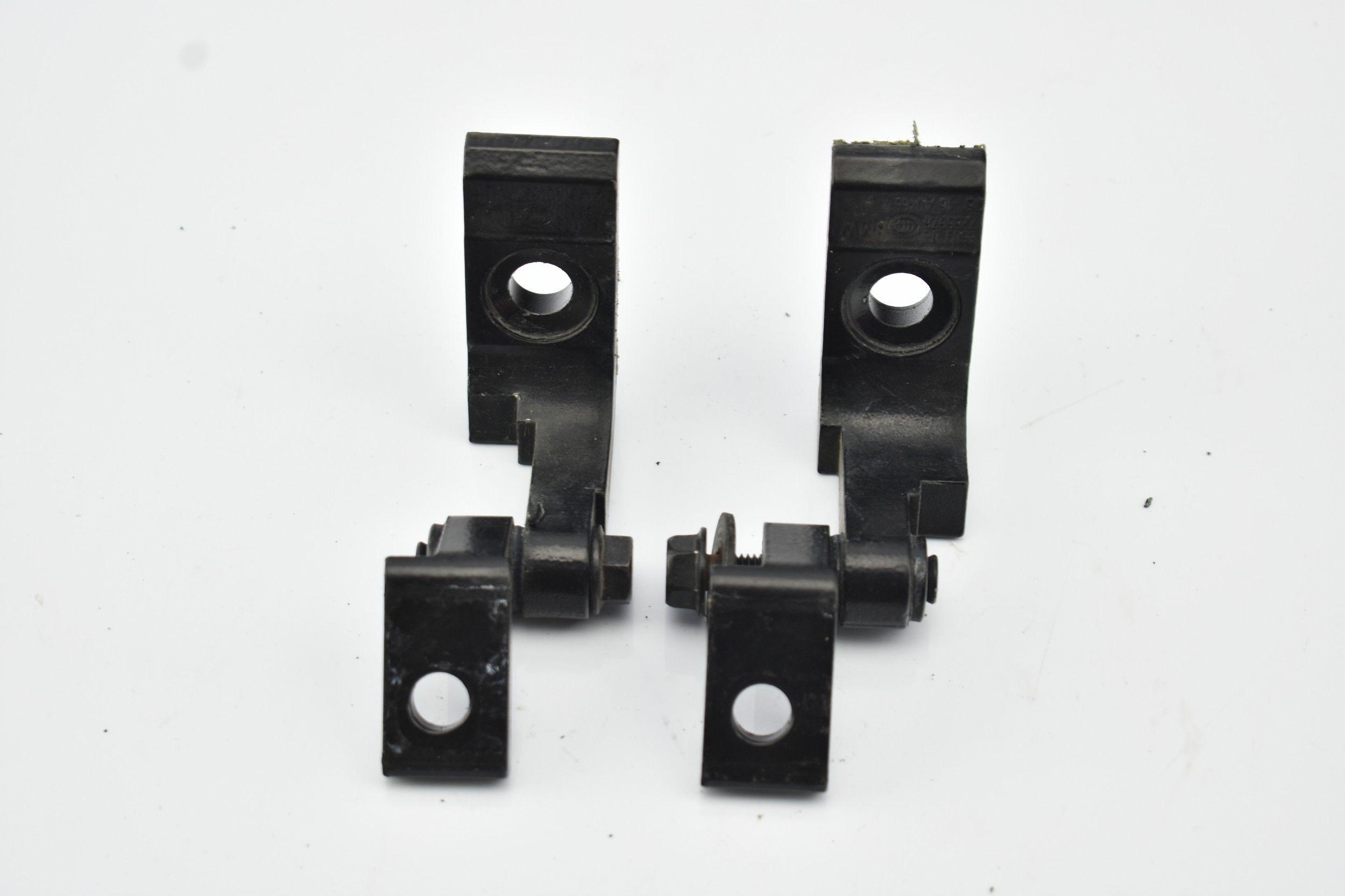 7266676, 7266680 - Петлі передньої правої двері в зборі BMW I3 I01 C2W