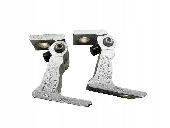 8K0831402P - ПЕТЛІ ПЕРЕДНЬОЇ ПРАВОЇ ДВЕРІ SKODA FABIA III