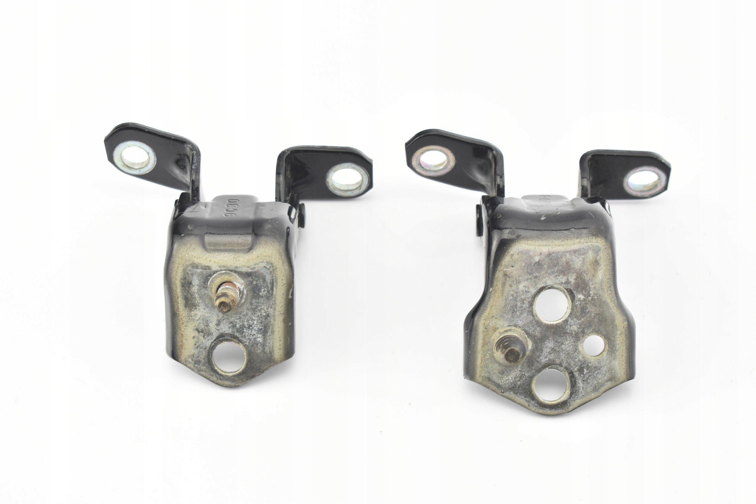 AB39-2626800-AE - ДВЕРНІ ПЕТЛІ ПРАВИЙ ЗАДНІЙ КОМПЛЕКТ FORD RANGER IV