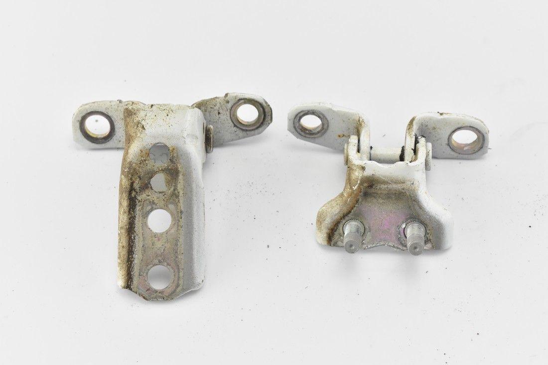 BRAK-DANYCH-45201551 - Петлі правої задньої двері MITSUBISHI L200 V 14-W32B