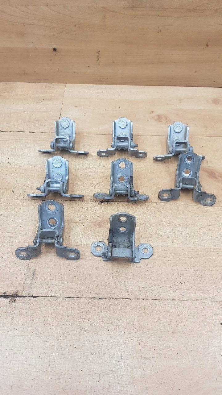 ДВЕРНІ ПЕТЛІ ПЕРЕДНЯ ЗАДНЯ В ЗБОРІ RENAULT LAGUNA II