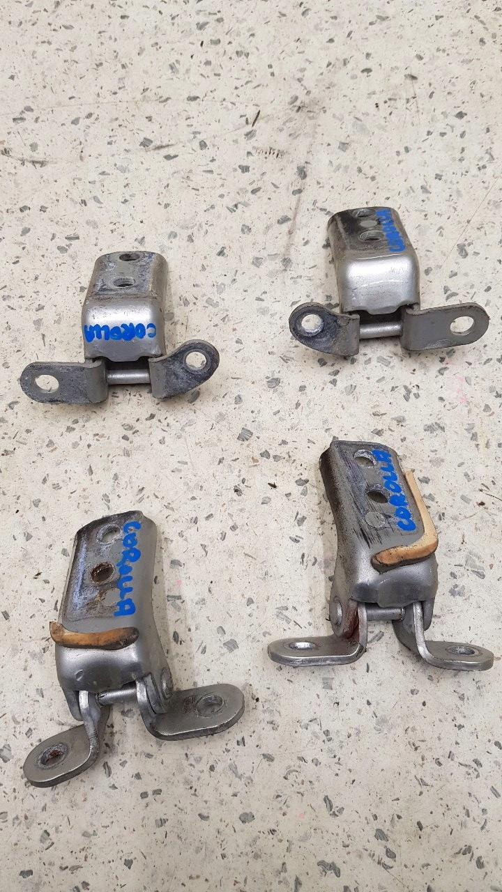 Дверні петлі спереду і ззаду комплект TOYOTA COROLLA IX E12