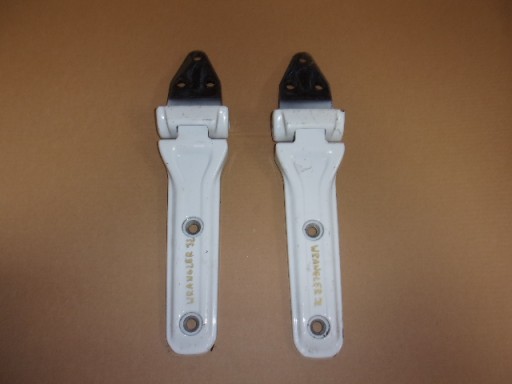 68282145AB 68282145 - ЗАДНІ ПЕТЛІ ЗАКРИЛКІВ JEEP WRANGLER JL 18-