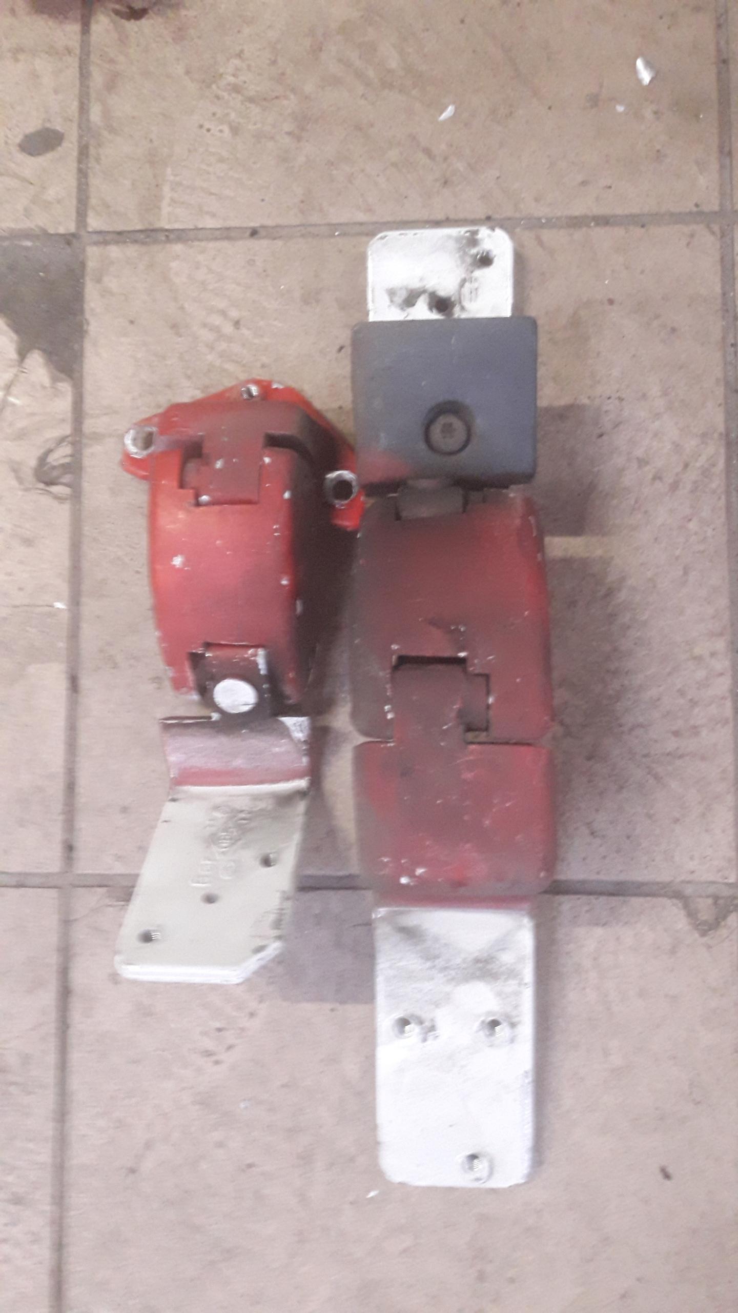 ПЕТЛІ ЗАДНІ ЛІВІ 270 ГРАДУСІВ RENAULT MASTER