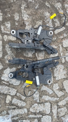 Петлі капота BMW F10 F11 піротехнічні патрони