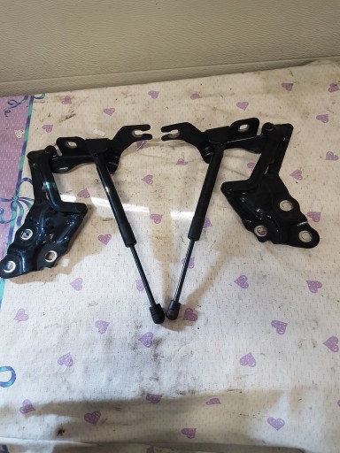 Петлі капота BMW X3 F25 2014-17 рік L + PR