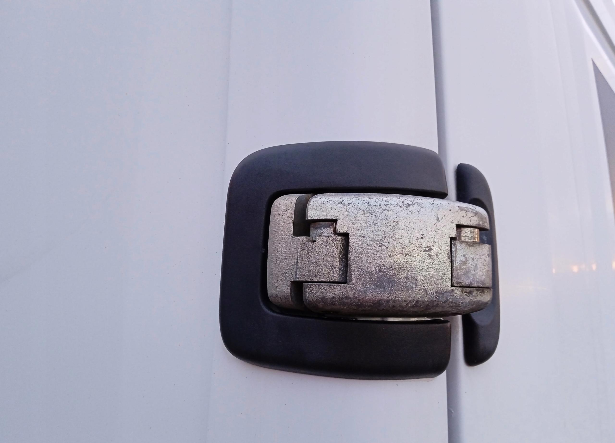 ПЕТЛІ ЗАДНІХ ДВЕРЕЙ 270 ГРАДУСІВ MASTER MOVANO II