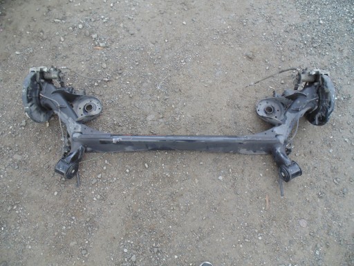 Підвіска задня промінь kia carens iv 2016.