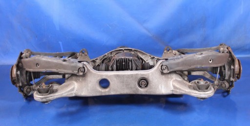 ZAWKPLTSW221 - Підвіска саней, задній диф, mercedes w221 комплект