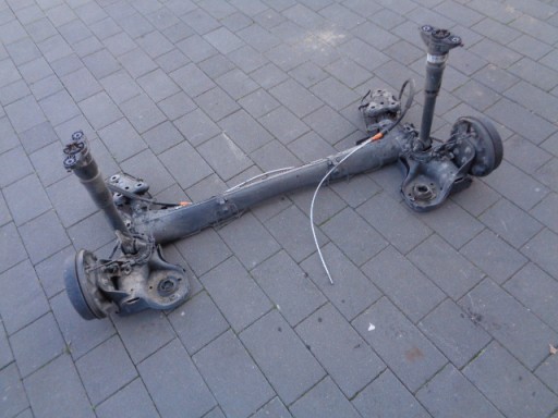 9831182580 P12056103212 - Підвіска задня балка міст барабани peugeot 208 ii 2022р