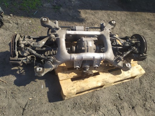 Задня підвіска подряпина bmw g11 g12