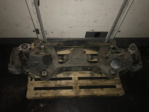 Задня підвіска mercedes c-клас w205