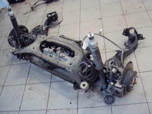 Задній підвісний промінь міст nissan juke f15 та 1,6