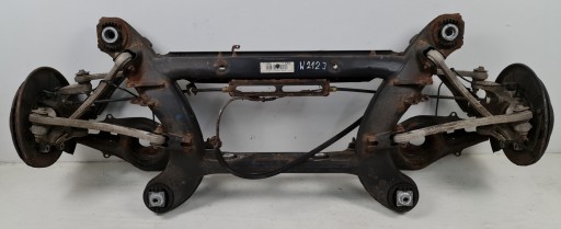 Задняя балка подвески заднего моста mercedes w212