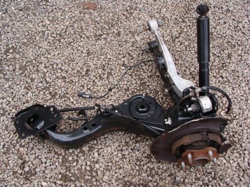 Задня підвіска ліва qashqai j10 2wd !!!