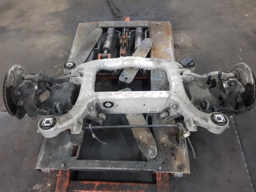 Задня підвіска задня bmw 6 f12 f13 f14 4.4 6799103 6793803