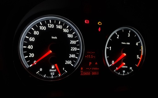 ЧАСЫ M3 - ПЕРЕОБОРУДОВАНИЕ ЧАСОВ В BMW 3 E90 E91 E92